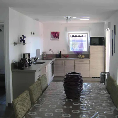 Villa Maison Avec Piscine Privee A Brem-sur-mer 89703 *
